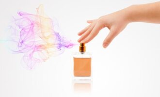 پخش بوی عطر چیست و چطور می توان آن را افزایش داد؟